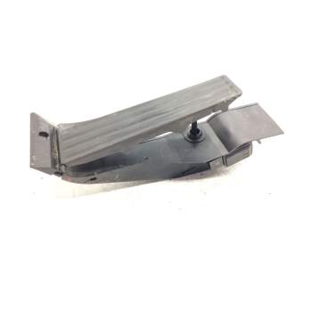 Recambio de pedal acelerador para bmw serie 3 berlina (e90) 3.0 turbodiesel cat referencia OEM IAM 677264502  