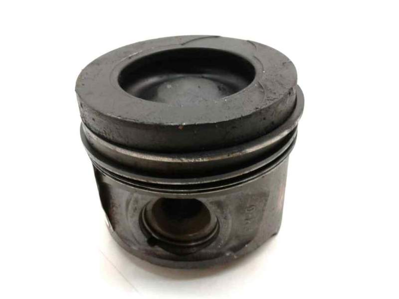 Recambio de piston para nissan nv 200 (m20) 1.5 dci cat referencia OEM IAM K9K 636  