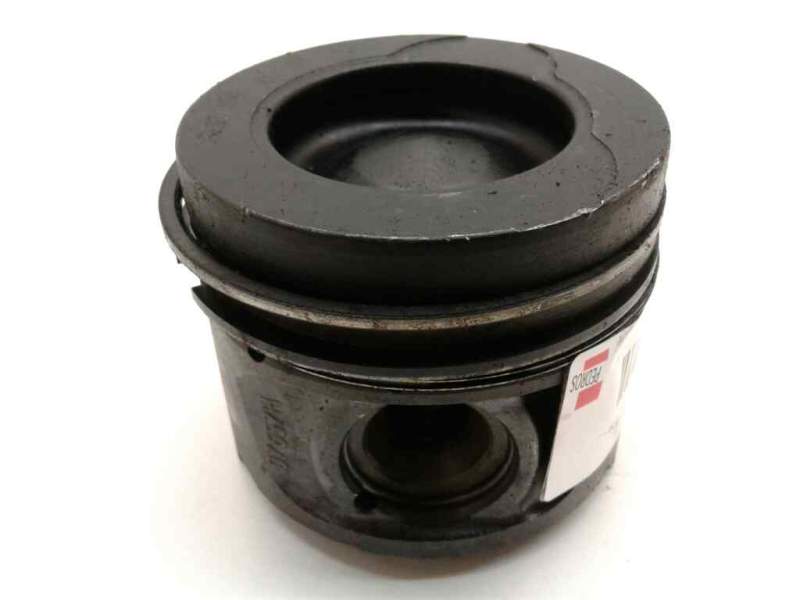 Recambio de piston para nissan nv 200 (m20) 1.5 dci cat referencia OEM IAM K9K 636  