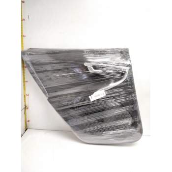 Recambio de guarnecido puerta trasera izquierda para volvo v40 2.0 diesel cat referencia OEM IAM P31407500052251 1319940 