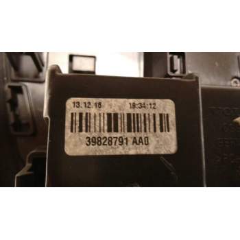 Recambio de luz interior para volvo v40 2.0 diesel cat referencia OEM IAM 39828791  