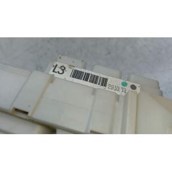 Recambio de caja fusibles para toyota hilux vii pick-up (_n1_, _n2_, _n3_) 3.0 d-4d 4wd (kun26) referencia OEM IAM 827300K530  