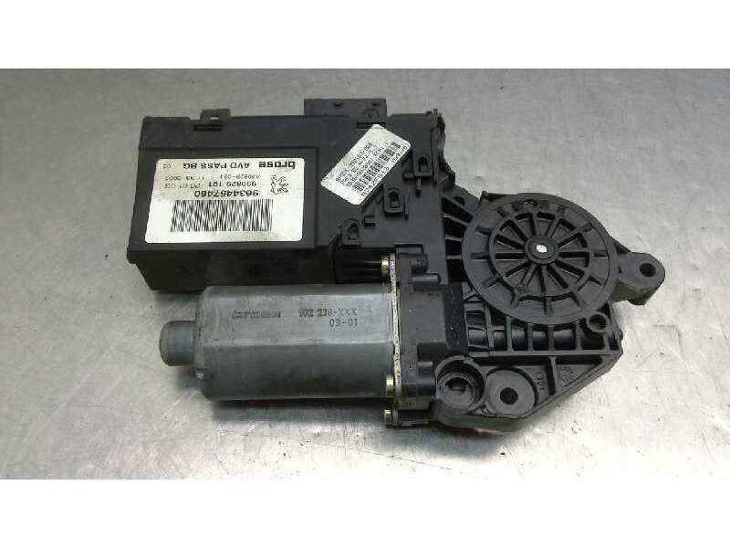 Recambio de motor elevalunas delantero derecho para peugeot 307 (s1) xt referencia OEM IAM 0130821766  
