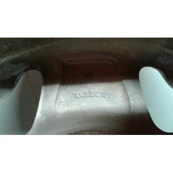 Recambio de llanta aluminio para ssangyong musso 2.9 d referencia OEM IAM 15 6 TORNILLOS  