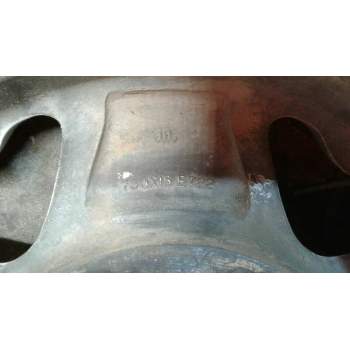Recambio de llanta aluminio para ssangyong musso 2.9 d referencia OEM IAM 15 6 TORNILLOS  