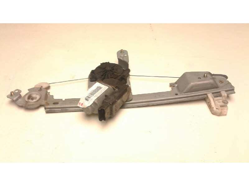 Recambio de elevalunas trasero derecho para renault scenic ii confort dynamique referencia OEM IAM 8200130628  