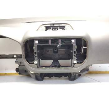 Recambio de salpicadero para volkswagen golf plus (5m1) 2.0 tdi referencia OEM IAM 5M1857669  