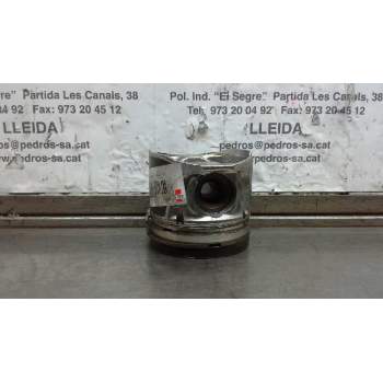 PISTON V9X 661 