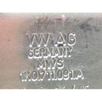 Recambio de palanca cambio para volkswagen golf plus (5m1) 2.0 tdi referencia OEM IAM 1K0711091A  