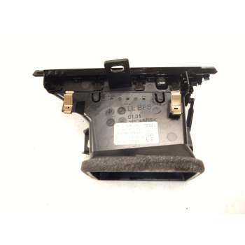 Recambio de aireador derecho para audi q3 (f3b) 35 tdi referencia OEM IAM 83B820902  