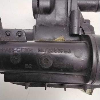 Recambio de caja termostato para citroën berlingo hdi 75 600 first kasten referencia OEM IAM 9670253780  
