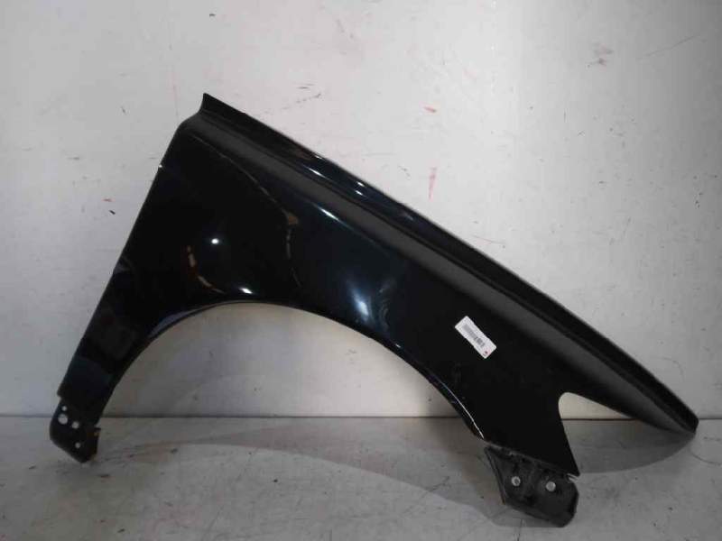 Recambio de aleta delantera derecha para volvo v50 familiar 2.4 kinetic referencia OEM IAM   