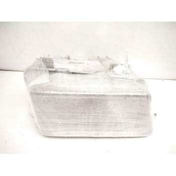 Recambio de faro derecho para mercedes-benz vario (tw2) bm 668 / 670 referencia OEM IAM 6708200661 1AH007774-02 