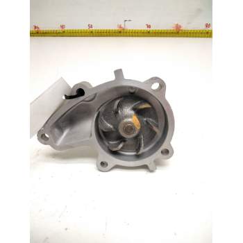 Recambio de bomba agua para nissan almera (n15) 2.0 diesel referencia OEM IAM 110420  