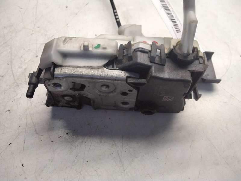 Recambio de cerradura puerta delantera derecha para peugeot 308 confort referencia OEM IAM 9800616580  