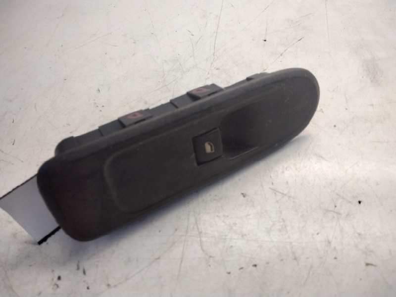 Recambio de mando elevalunas delantero derecho para peugeot 308 confort referencia OEM IAM 649029  