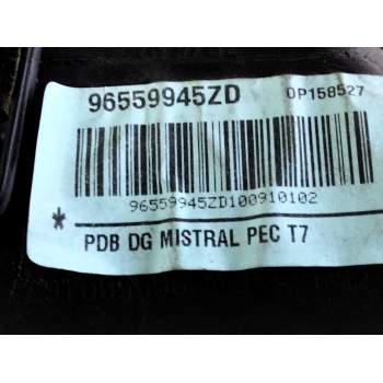 Recambio de salpicadero para peugeot 308 confort referencia OEM IAM 8231GZ 9681466680 96559945ZD