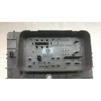 Recambio de caja fusibles para audi a3 (8p) 2.0 tdi s line (103kw) referencia OEM IAM 1K0937125A  