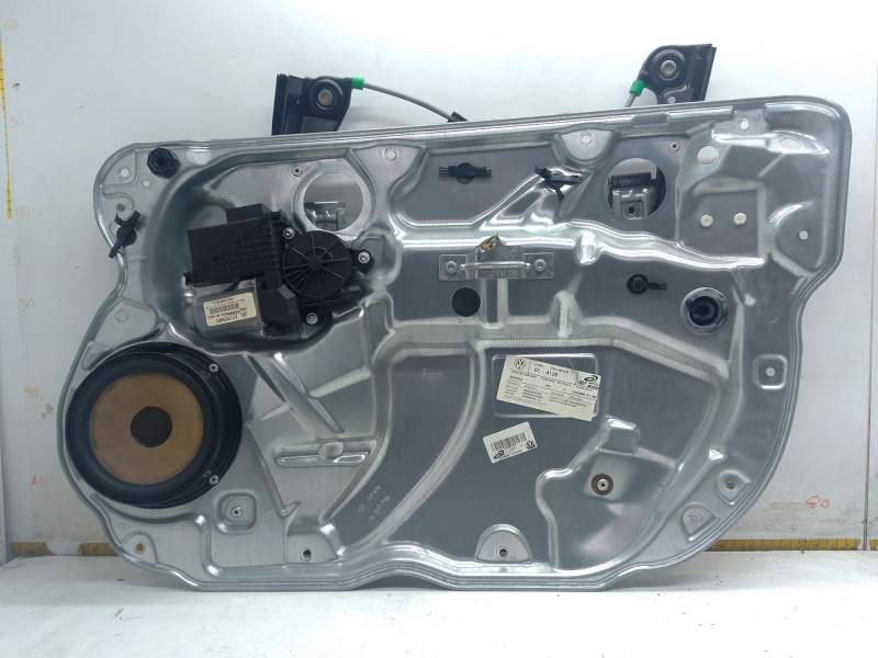Recambio de elevalunas delantero derecho para volkswagen polo iv (9n_, 9a_) 1.4 16v referencia OEM IAM Q4837756  