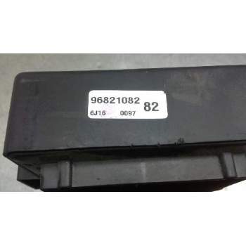 Recambio de caja fusibles para chevrolet captiva 2.0 diesel cat referencia OEM IAM 96821082  