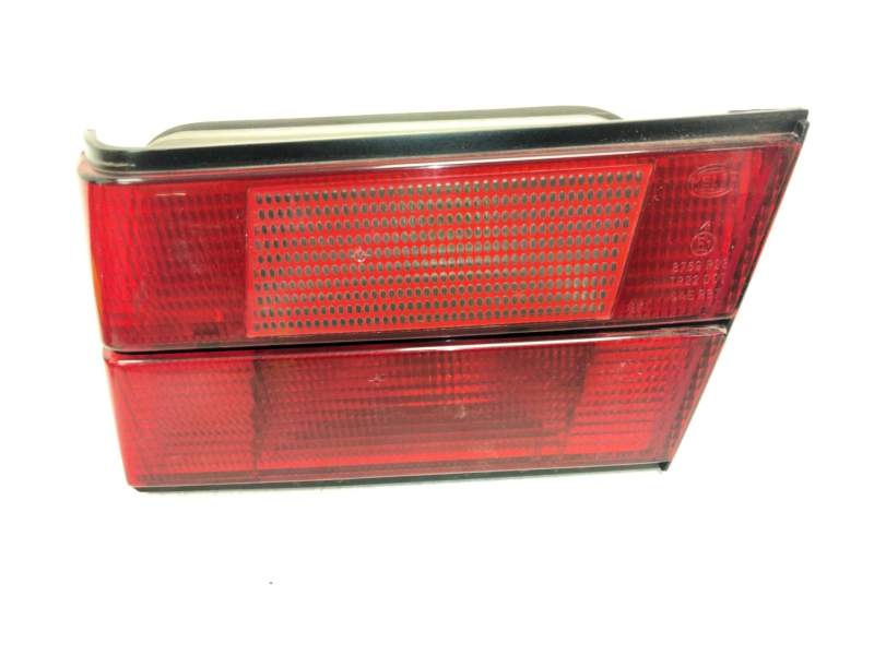 Recambio de piloto trasero derecho porton para bmw 5 (e34) 525 tds referencia OEM IAM 63211379398  