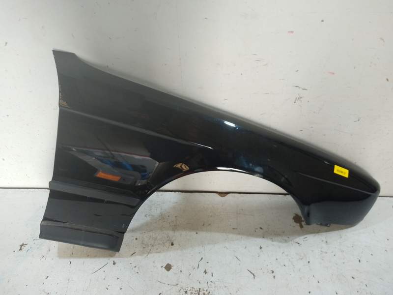 Recambio de aleta delantera derecha para bmw 5 (e34) 525 tds referencia OEM IAM 41351946926  