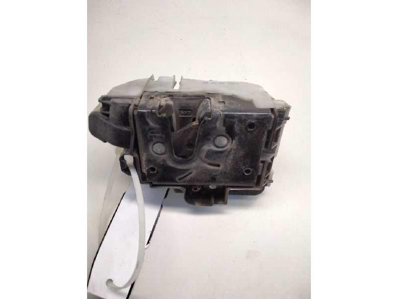 Recambio de cerradura puerta delantera izquierda para volkswagen polo (9n1) highline referencia OEM IAM 3B1837015AQ  