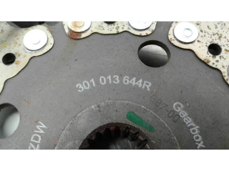 Recambio de disco embrague para nissan juke (f15) 1.2 16v cat referencia OEM IAM 301013644R  