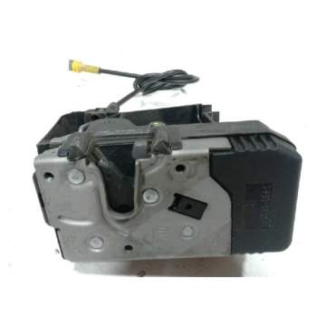 Recambio de cerradura puerta delantera derecha para renault trafic caja cerrada dci cat referencia OEM IAM 8200042171  
