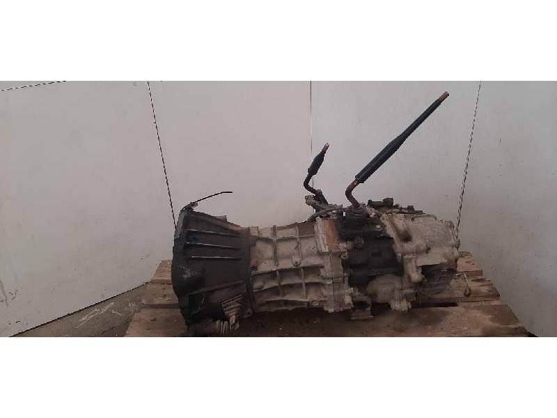 Recambio de caja cambios g para toyota land cruiser 2.5 td referencia OEM IAM 3303060451  