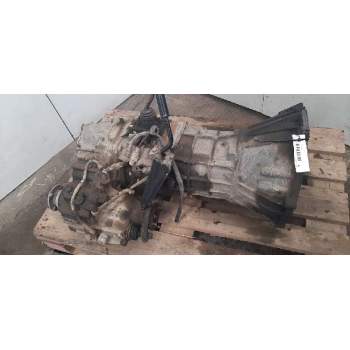 Recambio de caja cambios g para toyota land cruiser 2.5 td referencia OEM IAM 3303060451  
