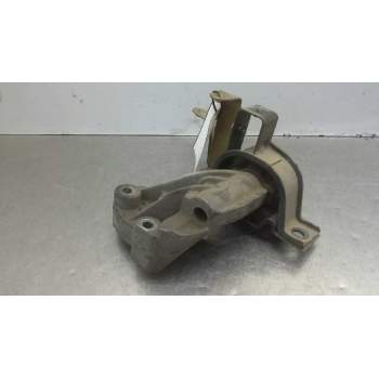 SOPORTE MOTOR DERECHO SUPERIOR 