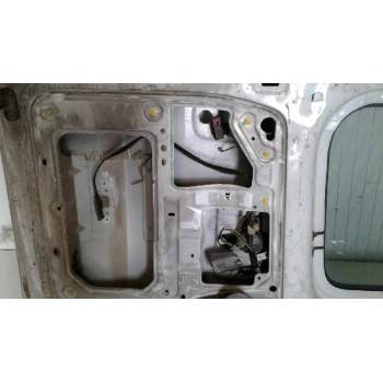 Recambio de porton trasero izquierdo para nissan primastar (x83) 1.9 dci diesel cat referencia OEM IAM   