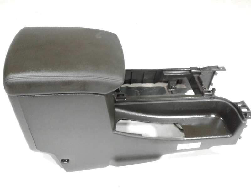 Recambio de apoyabrazos central para nissan pathfinder (r50) referencia OEM IAM 96910EB401  