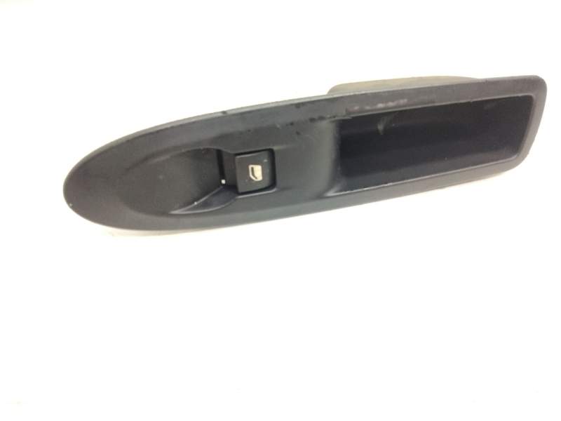Recambio de mando elevalunas trasero izquierdo para citroën c4 berlina exclusive referencia OEM IAM 96657296XT  