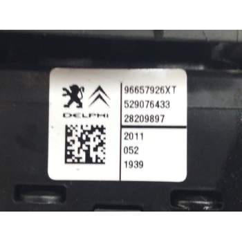 Recambio de mando elevalunas trasero izquierdo para citroën c4 berlina exclusive referencia OEM IAM 96657296XT  