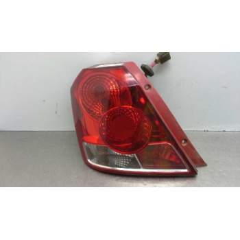 PILOTO TRASERO IZQUIERDO 300266L 