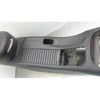 Recambio de apoyabrazos central para nissan primera berlina (p12) referencia OEM IAM 96911BA100  