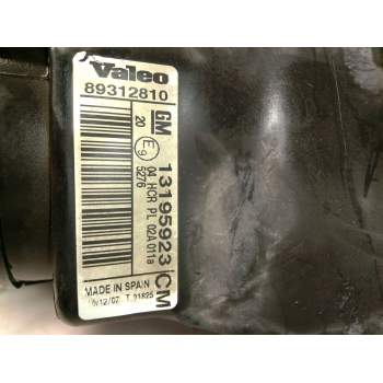Recambio de faro izquierdo para opel combo furgoneta/monovolumen 1.3 cdti 16v referencia OEM IAM 13195923  