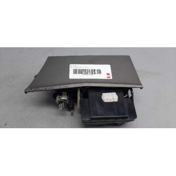 Recambio de cenicero para opel astra j gtc referencia OEM IAM 331985437  