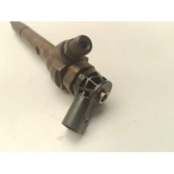 Recambio de inyector para bmw serie 3 berlina (e90) 2.0 16v referencia OEM IAM 0445110382  