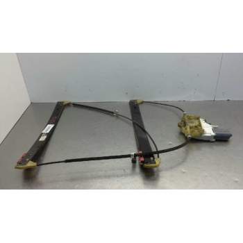 ELEVALUNAS DELANTERO DERECHO 4F0837462D 