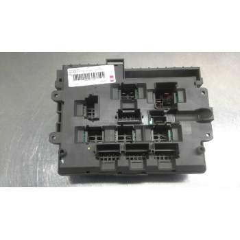 Recambio de caja fusibles para bmw serie 3 berlina (e90) 320d referencia OEM IAM 9119446-03  
