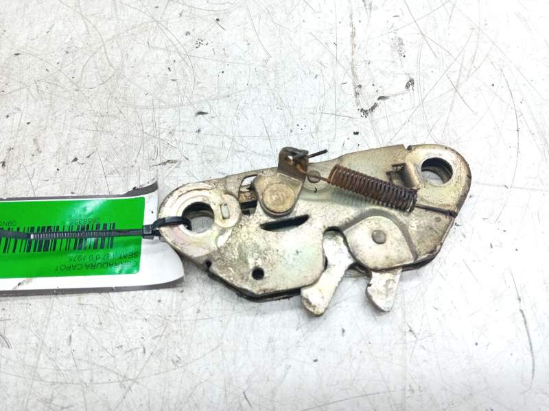 Recambio de cerradura capot para seat 127 0.9 referencia OEM IAM   