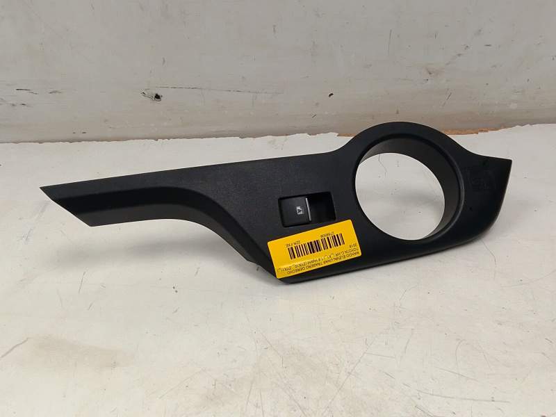 Recambio de mando elevalunas trasero derecho para toyota c-hr (_x1_) 1.8 hybrid (zyx10_, zyx11_) referencia OEM IAM 84810F4020  
