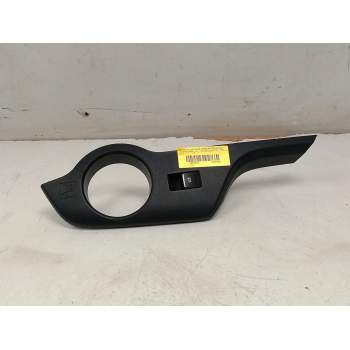 MANDO ELEVALUNAS TRASERO IZQUIERDO 84810F4020 