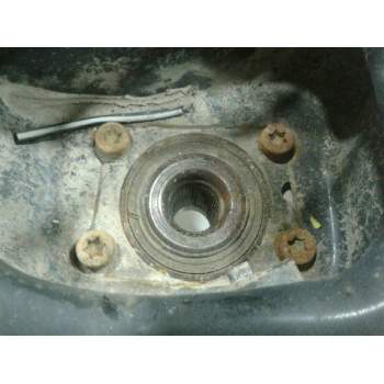 Recambio de mangueta trasera izquierda para volvo xc60 momentum awd referencia OEM IAM   