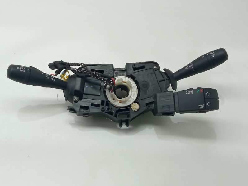 Recambio de mando luces para renault clio iv dynamique referencia OEM IAM E10670323  