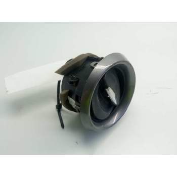 Recambio de aireador derecho para renault clio iv dynamique referencia OEM IAM 687601310R  