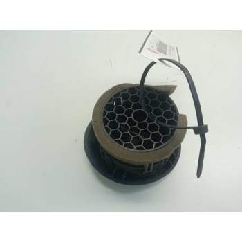 Recambio de aireador derecho para renault clio iv dynamique referencia OEM IAM 687601310R  